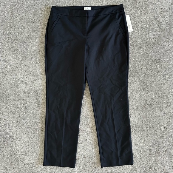 Chico's So Slimming City Chic Straight Leg Pant 29.5in Black Size 2 US Short - Picture 1 of 10